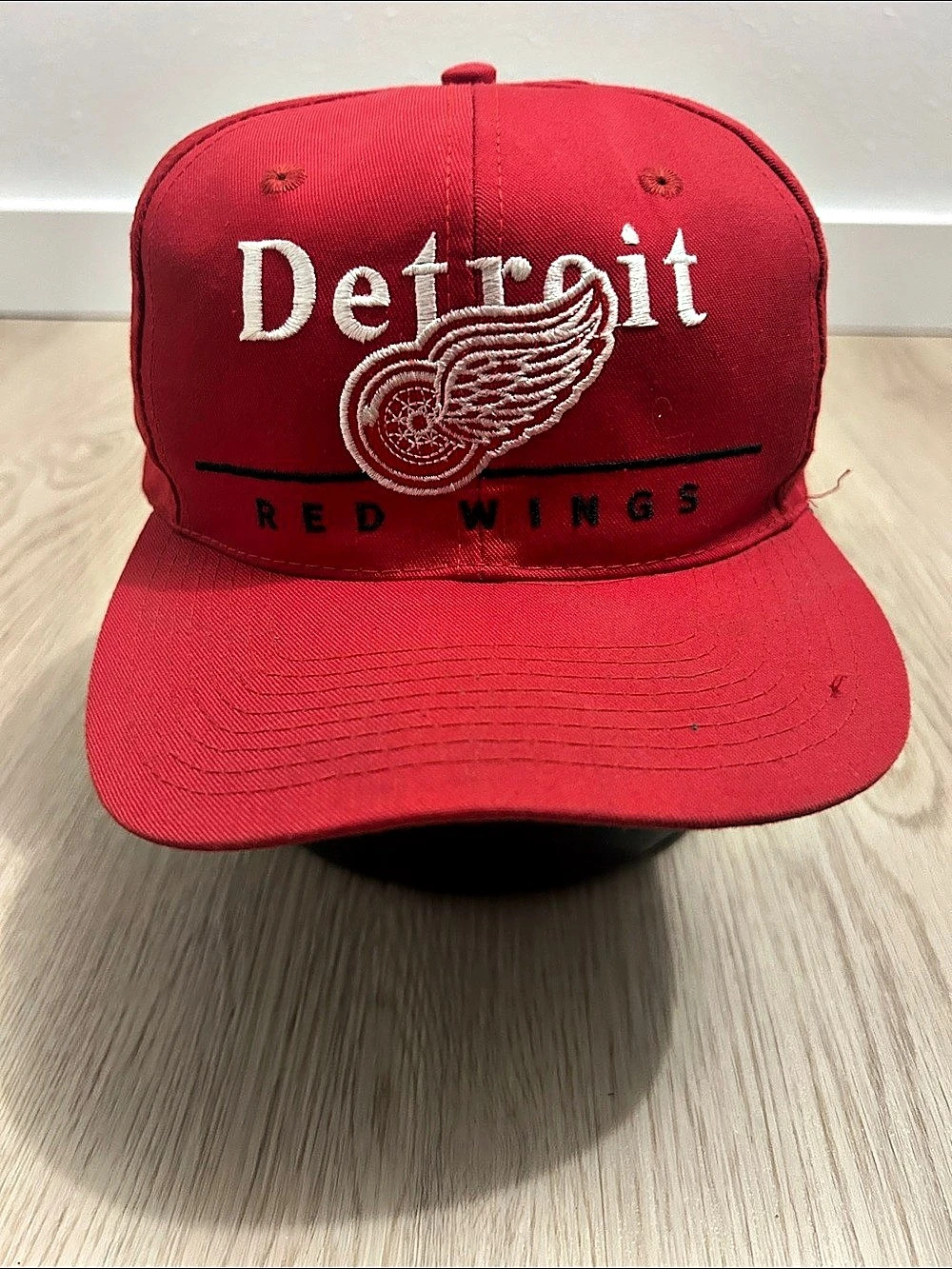 Twins Enterprise NHL Detroit Red Wings Red/White/Black Snapback hat